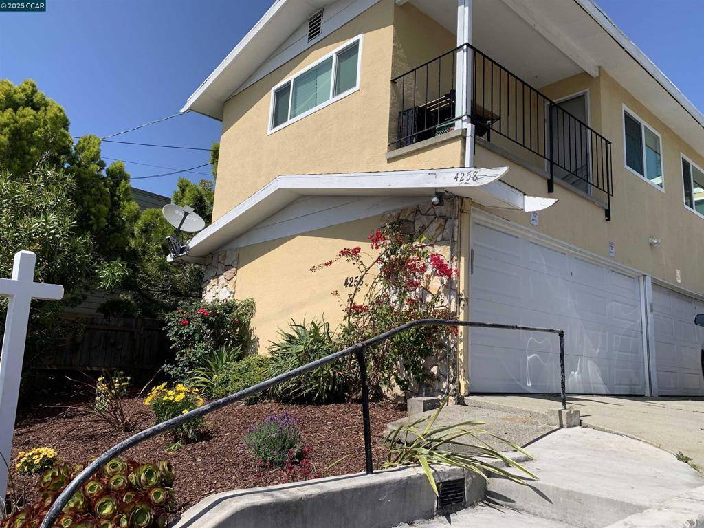Oakland, CA 94619,4258 Masterson St