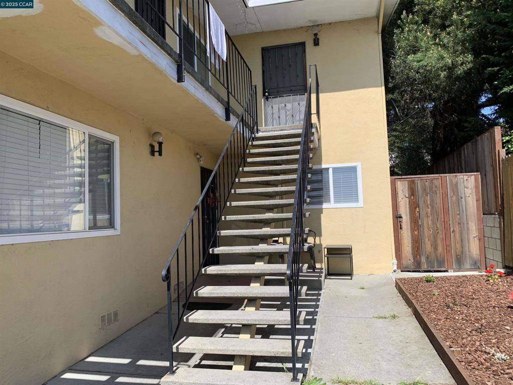 Oakland, CA 94619,4258 Masterson St