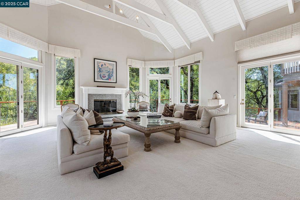 Moraga, CA 94556,4 Julianna Ct