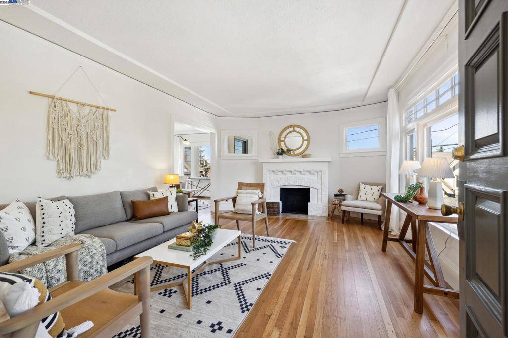 Oakland, CA 94611,650 Fairmount Ave