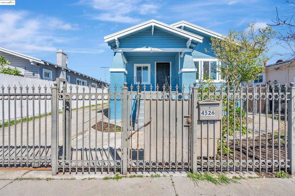 Oakland, CA 94601,4526 Bond St