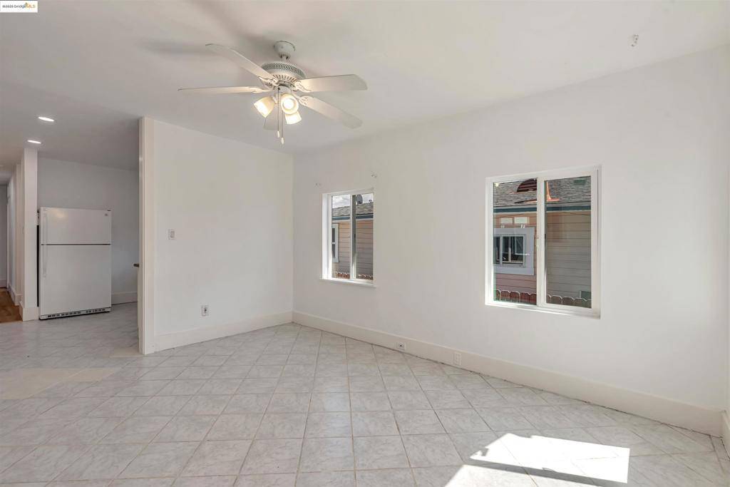 Oakland, CA 94601,4526 Bond St