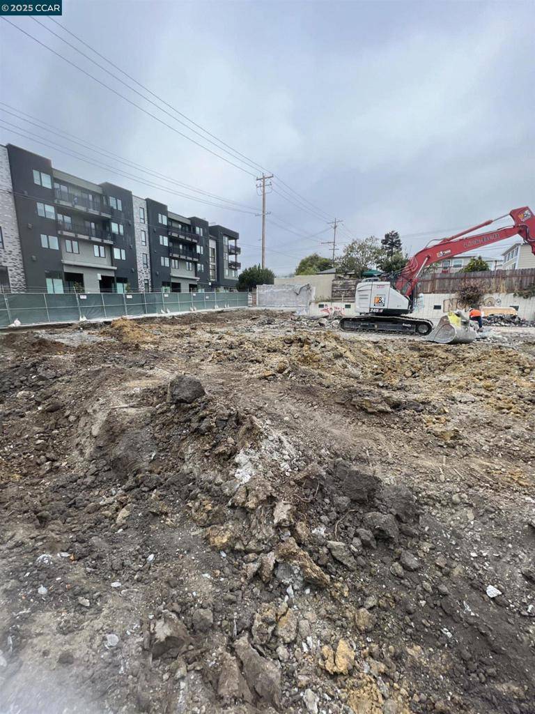 El Cerrito, CA 94530,10280 San Pablo Ave