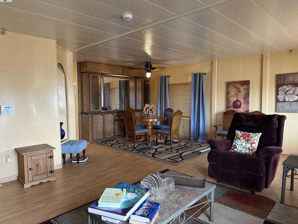 Fremont, CA 94555,4141 Deep Creed Rd.