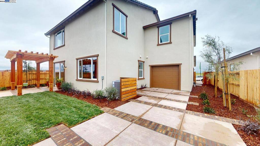 Roseville, CA 95747,833 Rosette Court