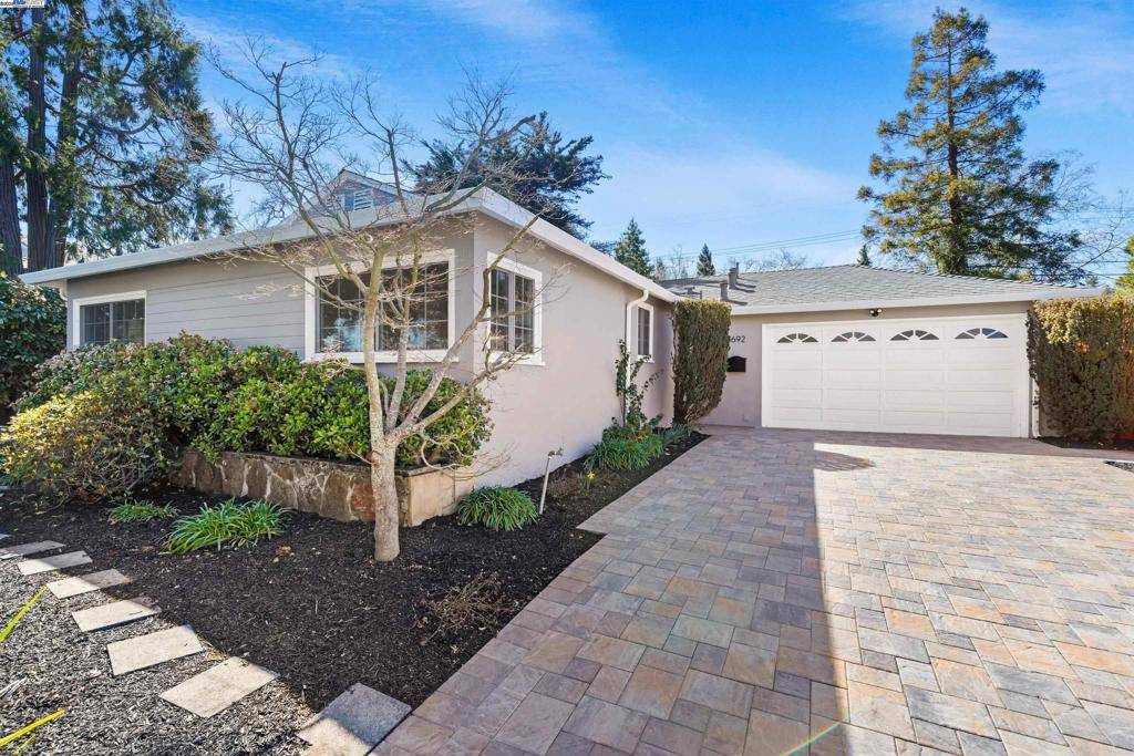 Redwood City, CA 94061,1692 Maryland St