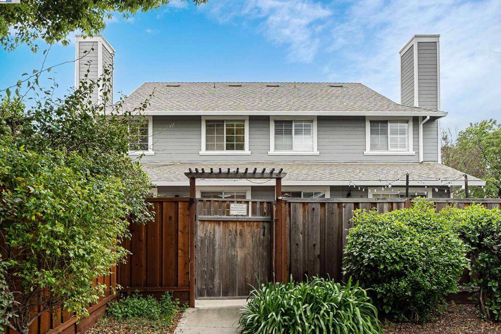 Pleasanton, CA 94566,238 Mavis Dr