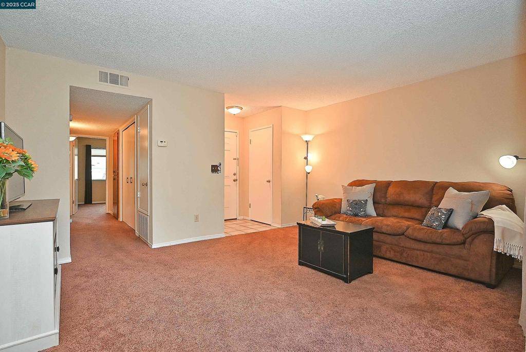 Antioch, CA 94531,2720 Ivy Ln #212
