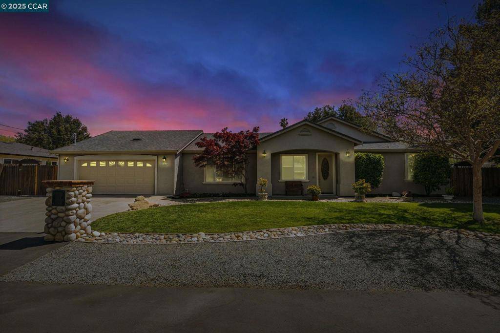 Concord, CA 94521,1840 Earl Lane
