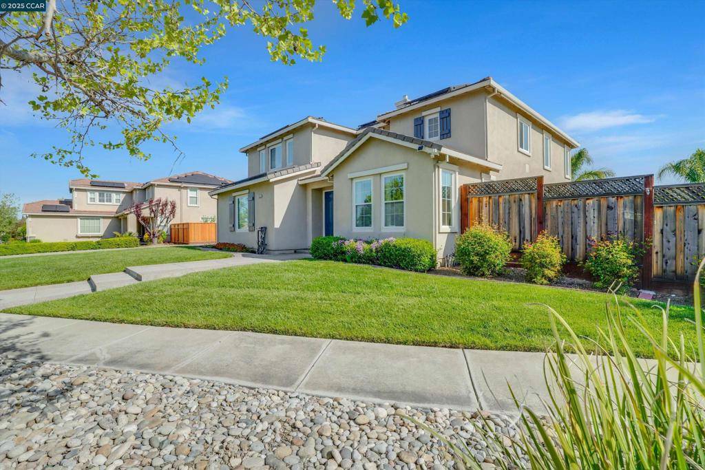 Livermore, CA 94551,2121 Bluffs Dr