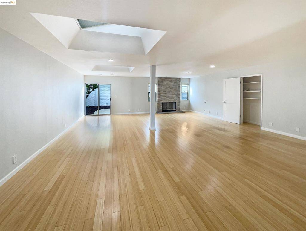 San Jose, CA 95136,883 Calle De Verde