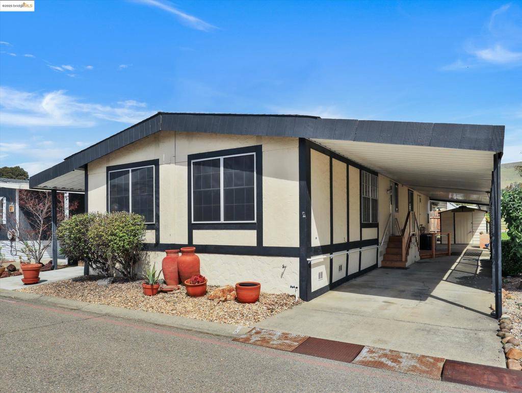 Hayward, CA 94544,29064 MENDEZ RD