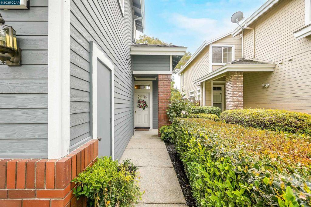 Hercules, CA 94547,266 Scotts Vly
