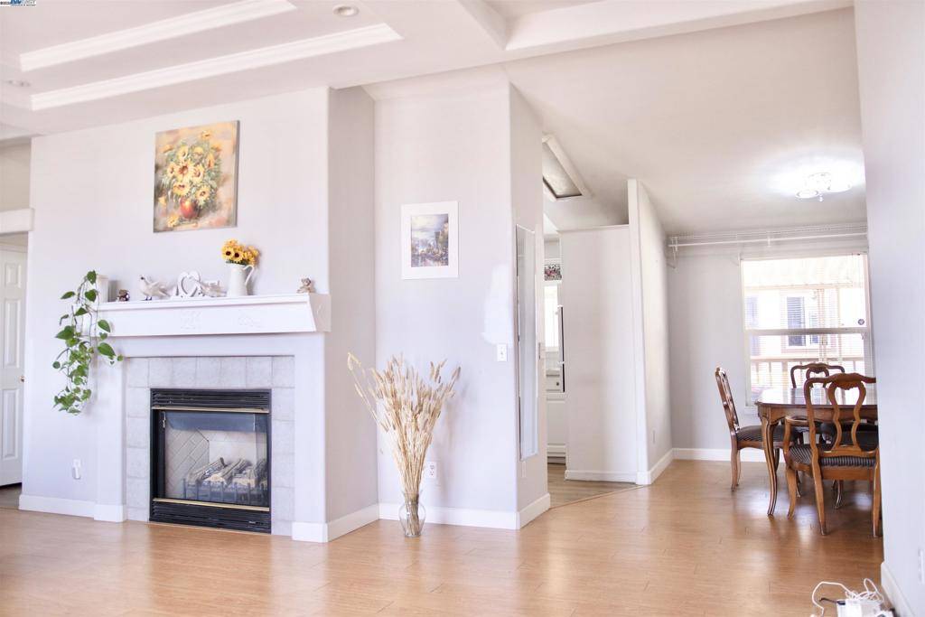 Sunnyvale, CA 94089,1225 Vienna Dr