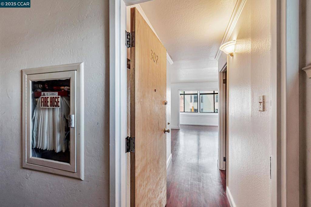 San Francisco, CA 94110,2985 Mission St #302
