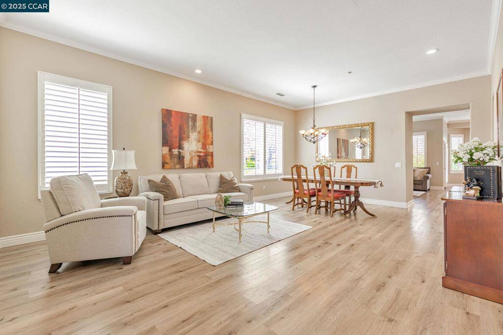 Brentwood, CA 94513,401 Earlham Way