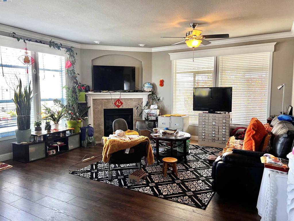 Sunnyvale, CA 94089,1050 Borregas Ave