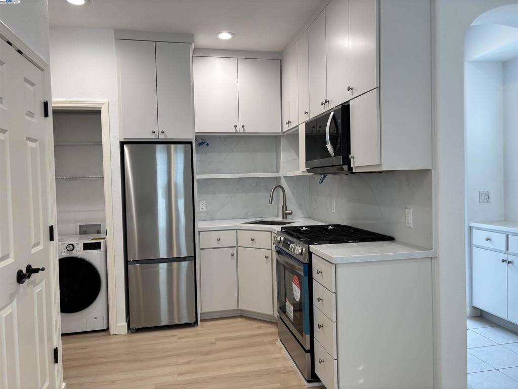 San Ramon, CA 94582,3089 Sweetviolet Dr.