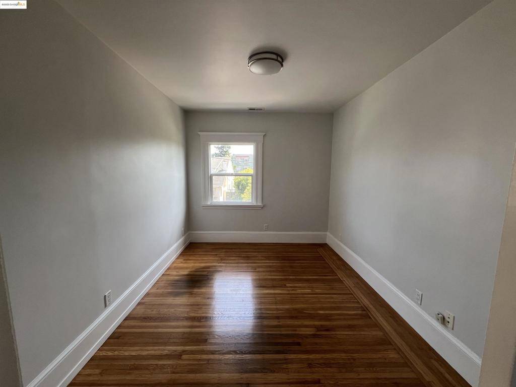 Oakland, CA 94609,542 42ND ST
