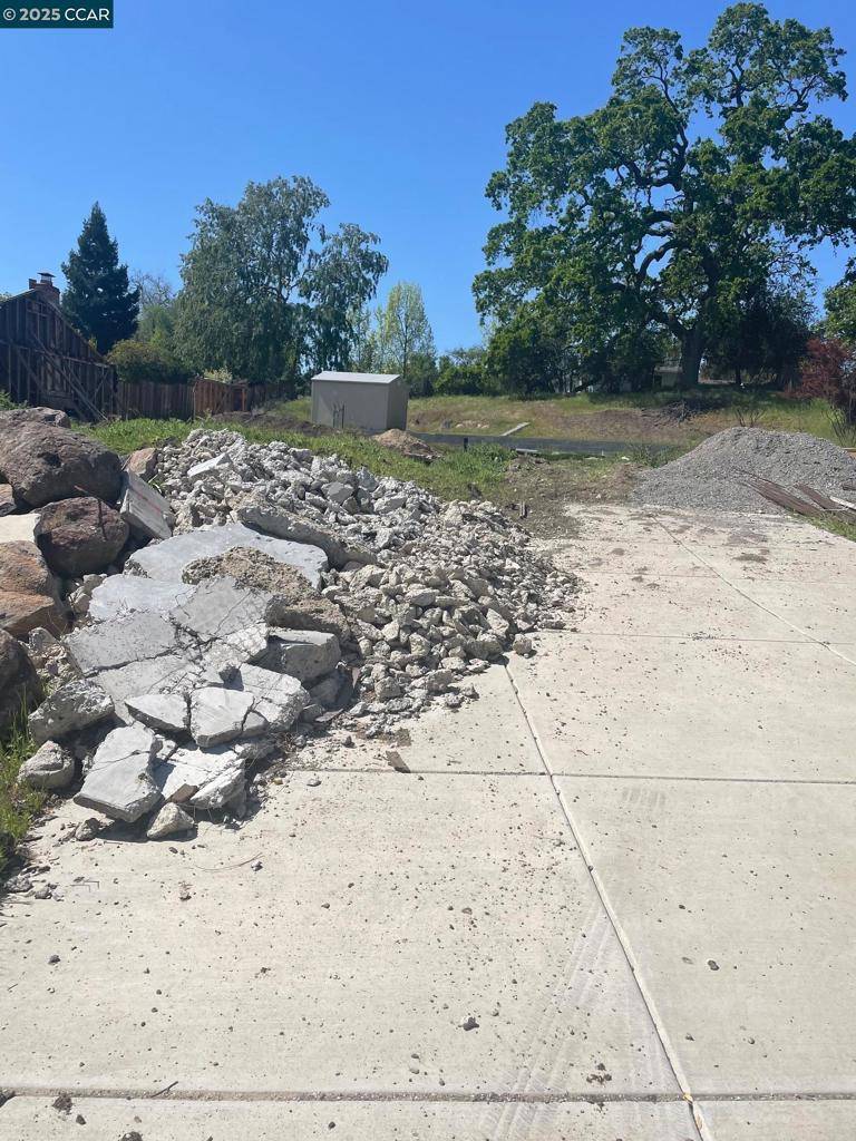 Walnut Creek, CA 94596,111 Bales Drive