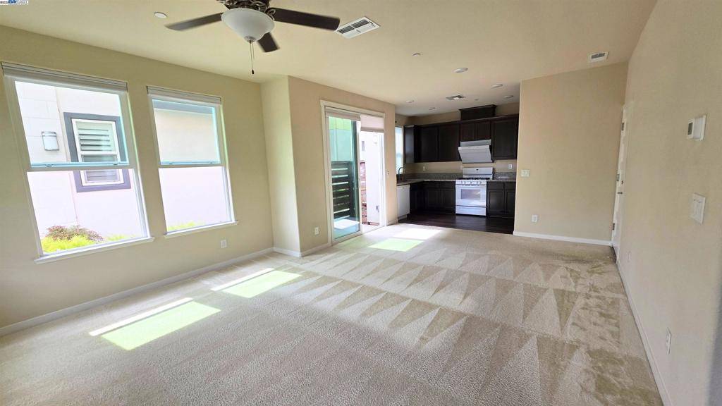 Elk Grove, CA 95757,4414 Ocean Ln