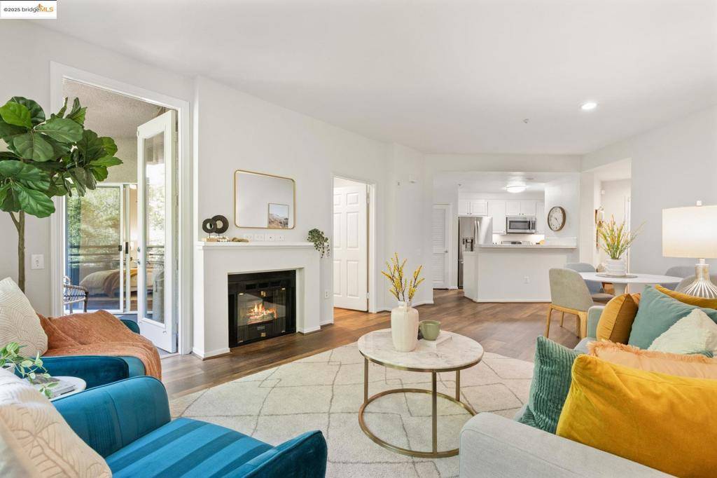 Oakland, CA 94618,260 Caldecott Ln #213