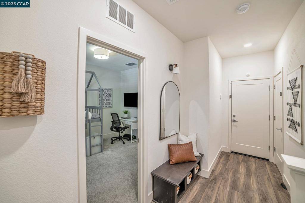 Livermore, CA 94551,127 Apricot St