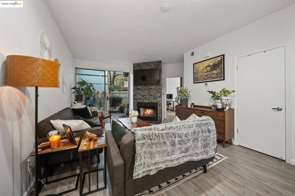 Richmond, CA 94804,2324 Dolphin Dr