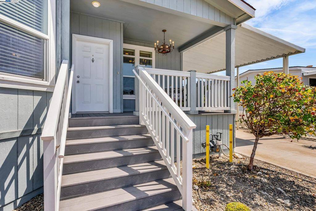 Hayward, CA 94544,29028 Berkeley Rd