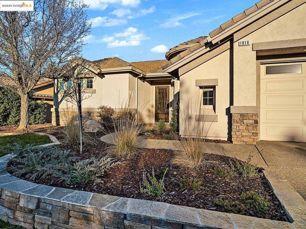 Lincoln, CA 95648,1816 Stone House LN