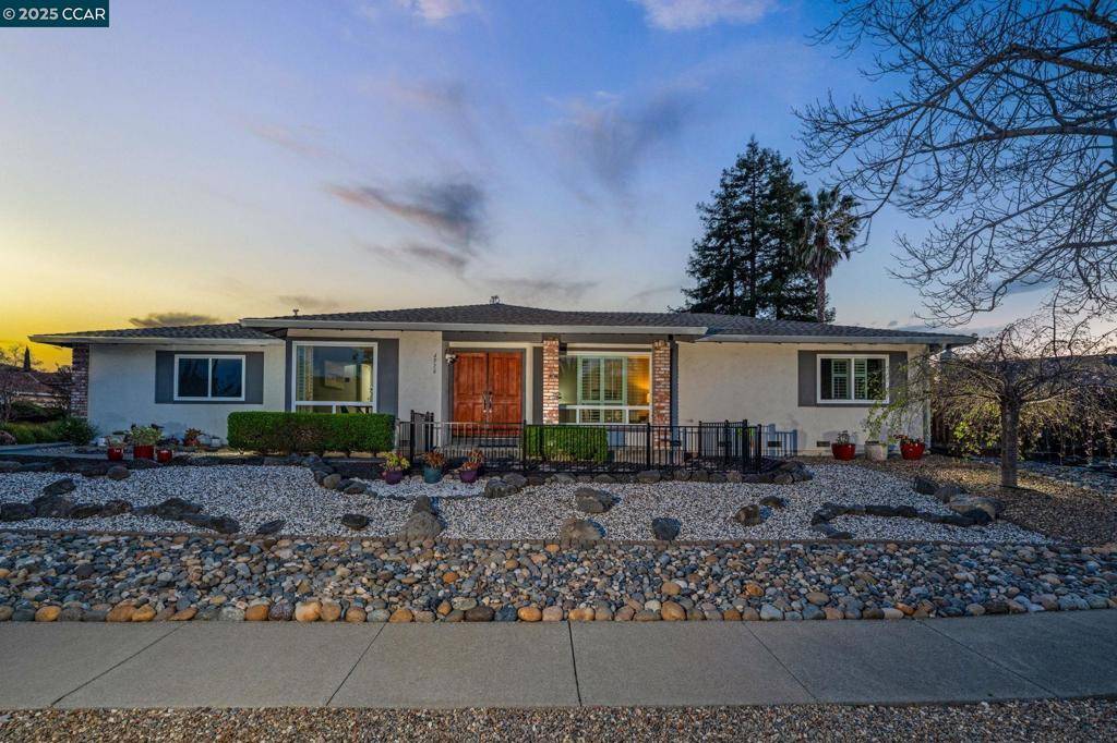 Concord, CA 94521-4346,4576 Deercreek Ln