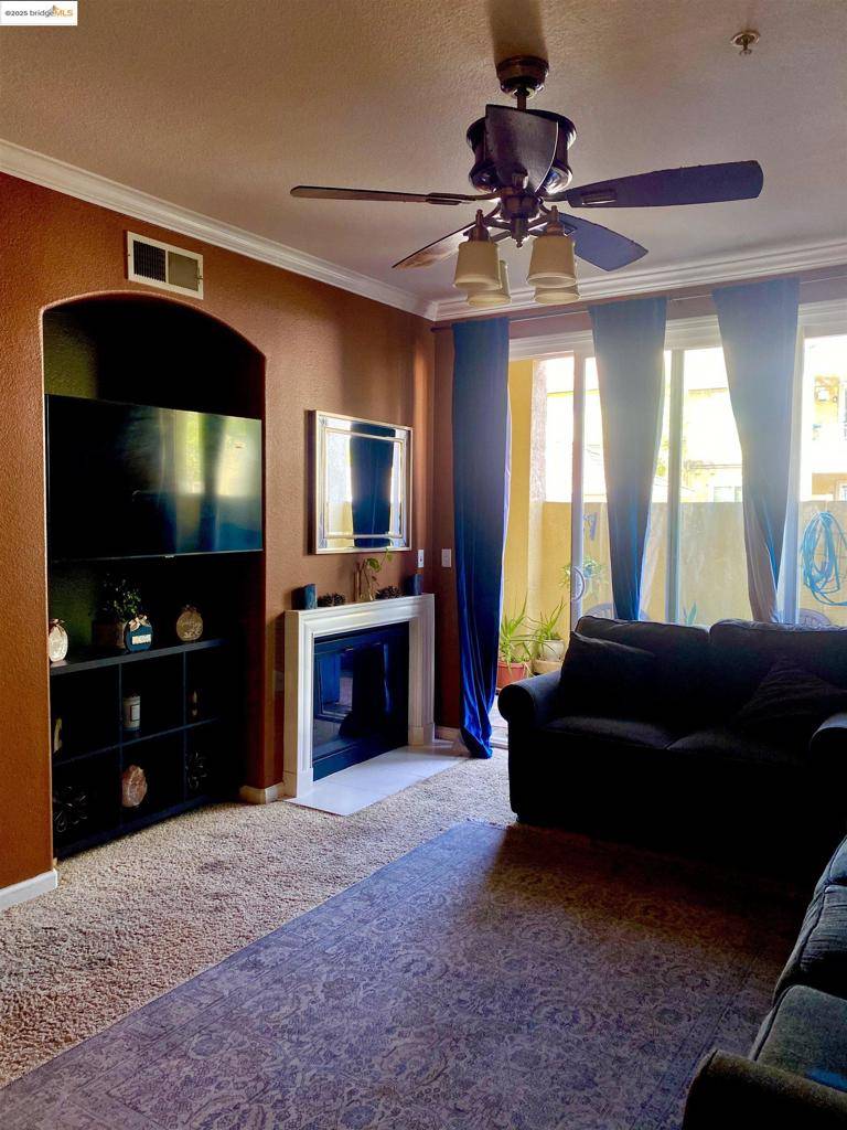 Turlock, CA 95382,1360 Shady Lane #1012
