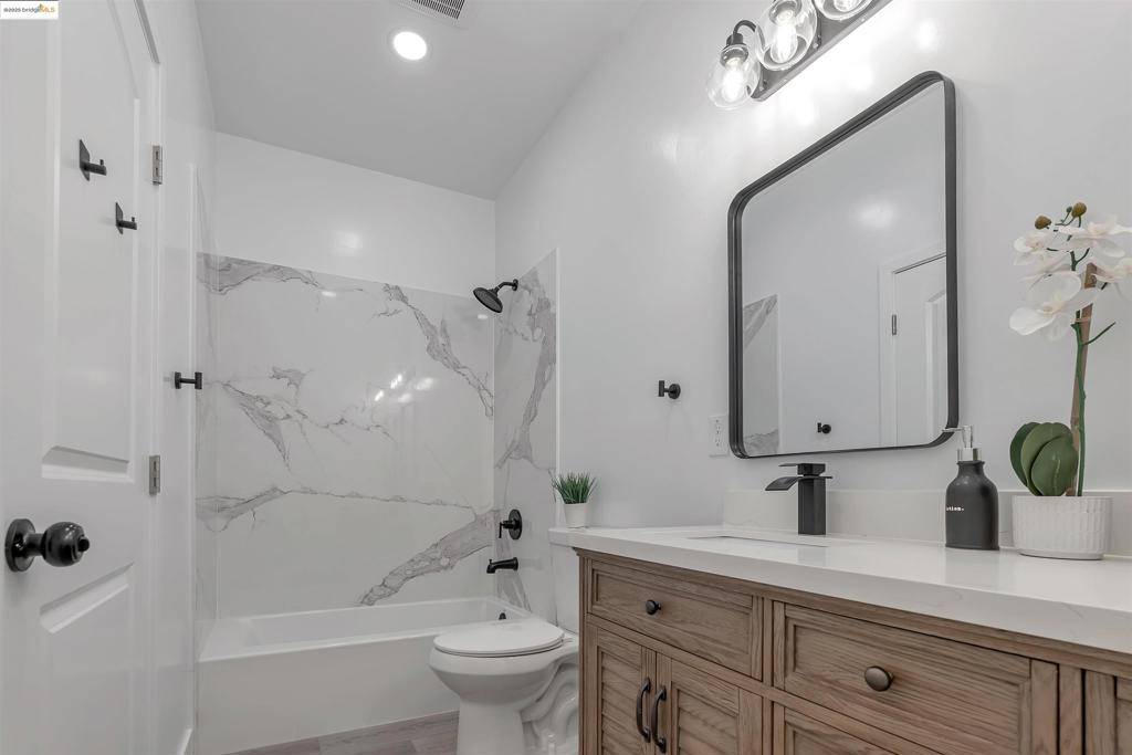 Richmond, CA 94801,221 4th