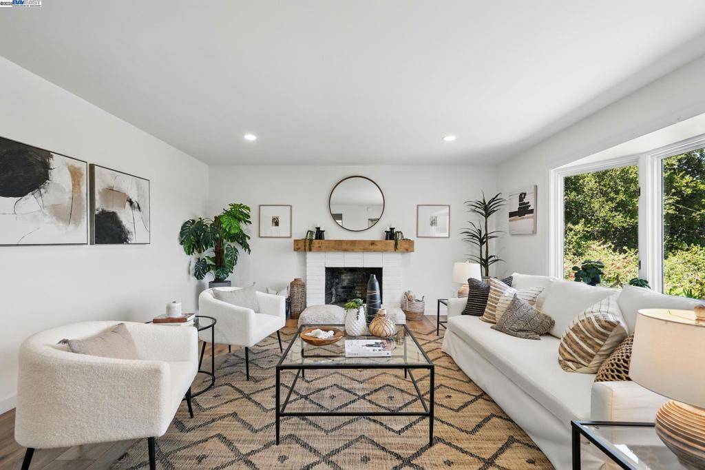 Novato, CA 94947,35 San Joaquin Pl