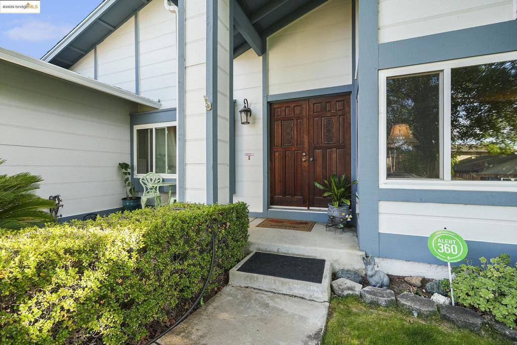 Antioch, CA 94509,2421 Silverado Dr