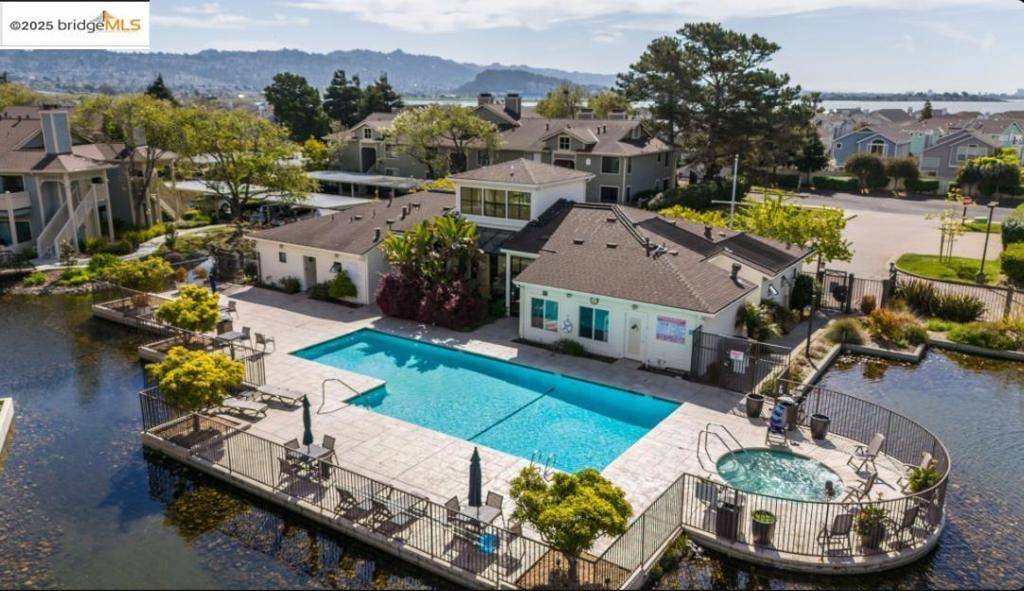Richmond, CA 94804,31 Lakeshore Ct