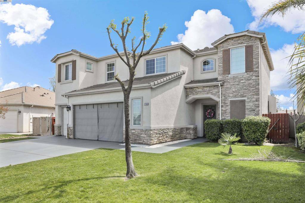 Manteca, CA 95337,2156 Capistrano