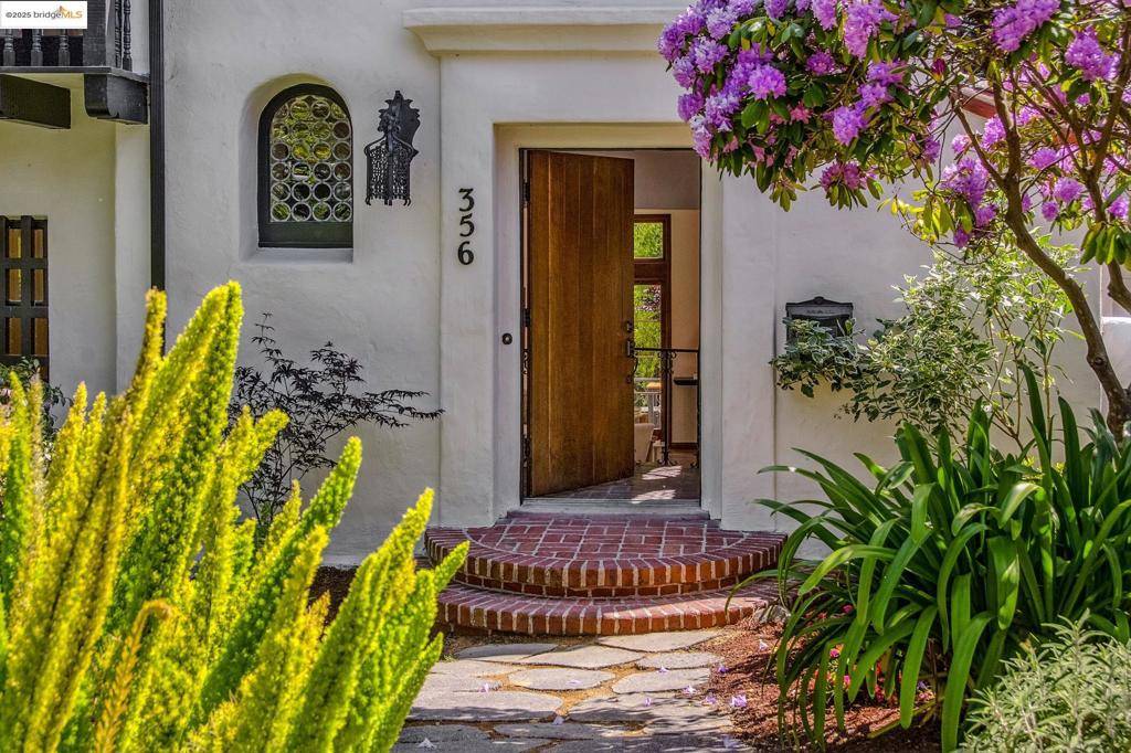 Piedmont, CA 94611,356 Mountain Avenue