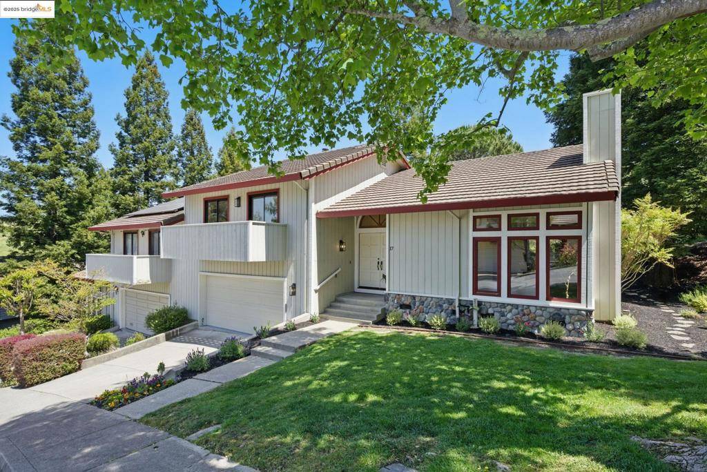 Moraga, CA 94556,17 Via Barcelona