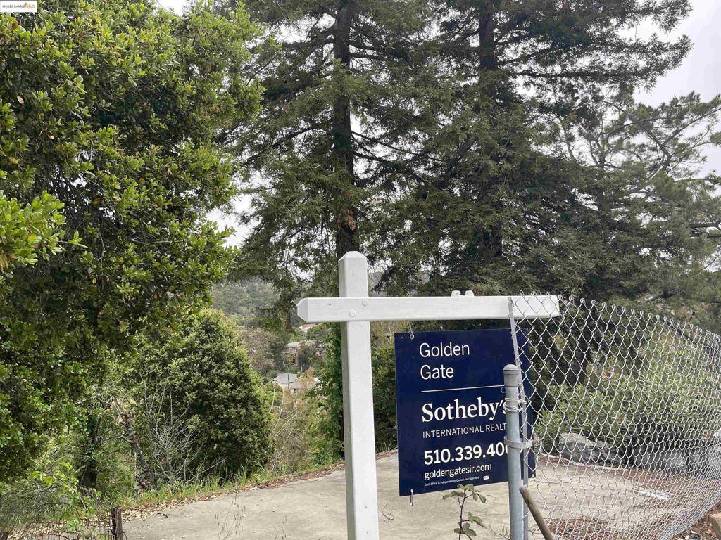 Oakland, CA 94621,Granada Ave