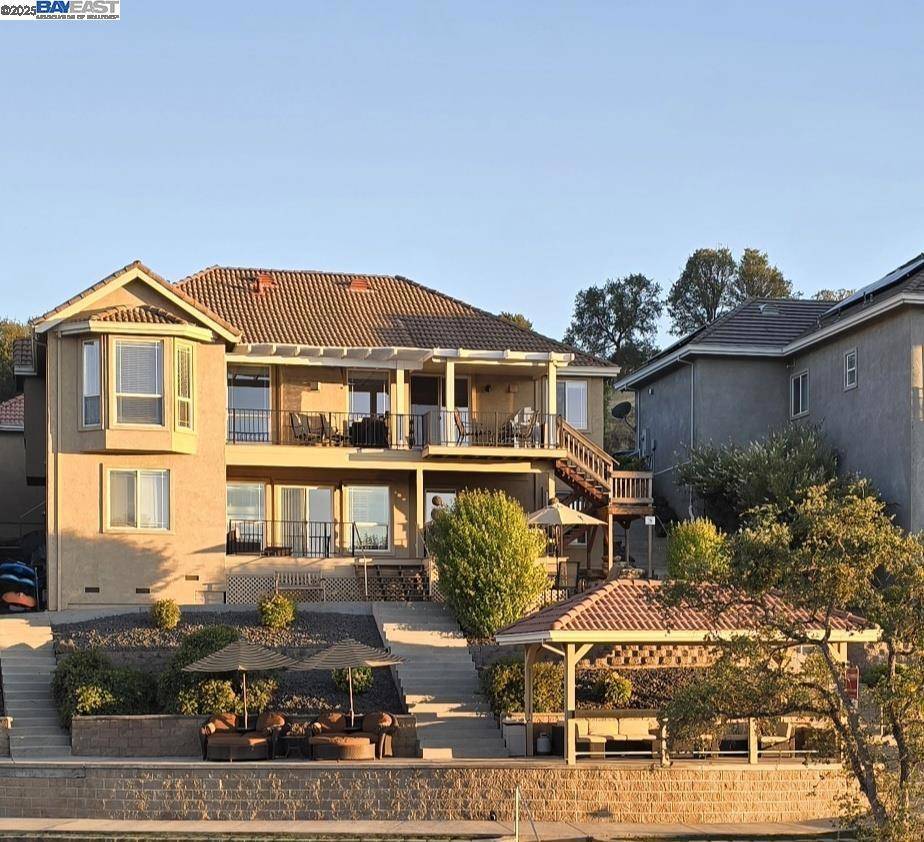 Copperopolis, CA 95228-9458,6040 Bluff View Rd
