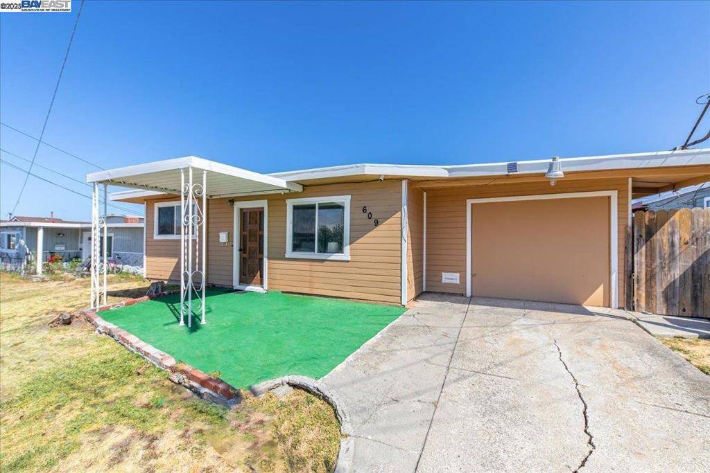 Richmond, CA 94806,609 Banks Dr