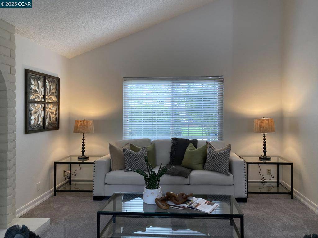 Martinez, CA 94553,2135 Rock Pass Place