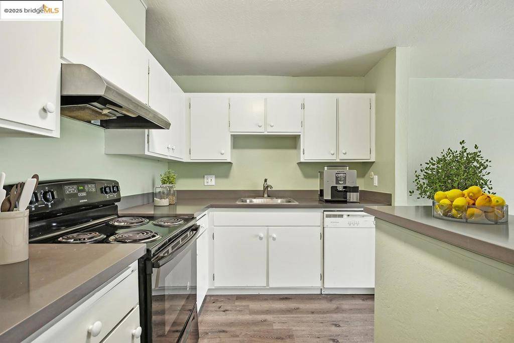Oakland, CA 94610,455 Crescent Street #107
