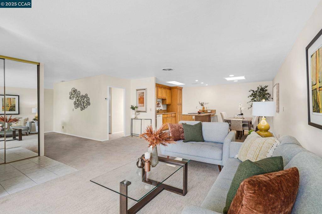 Walnut Creek, CA 94595,1625 Skycrest Dr #27