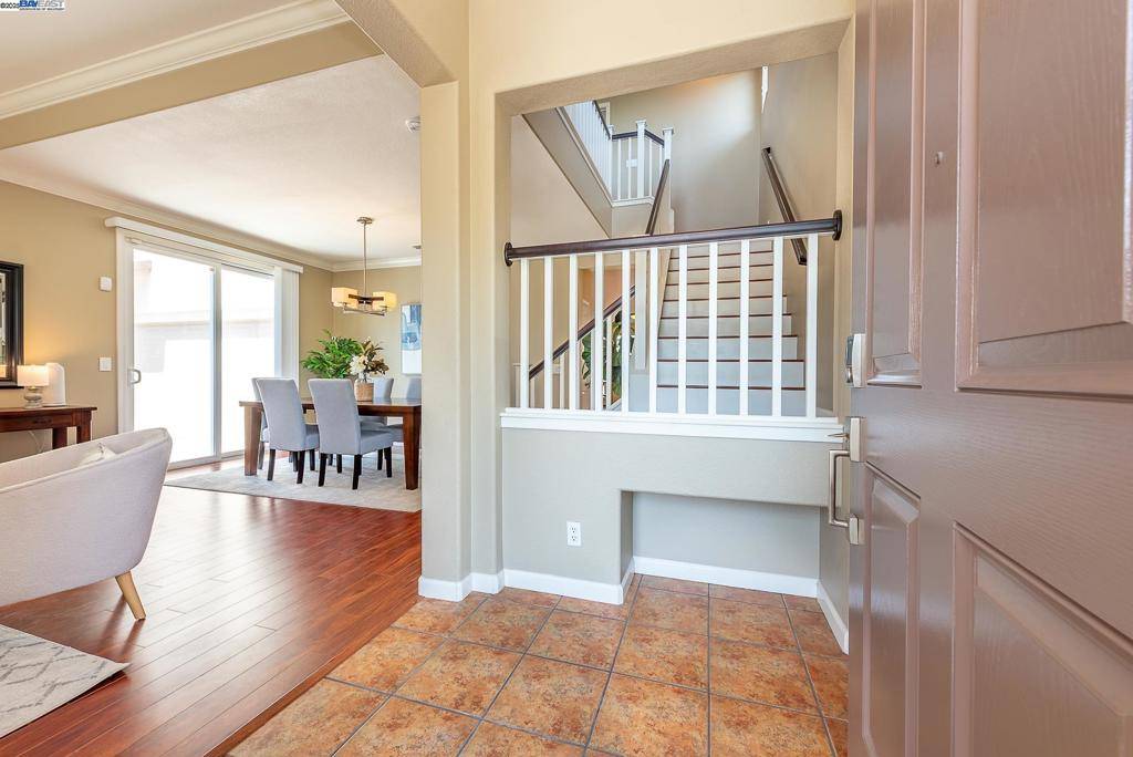 Hayward, CA 94545,2845 Dune Cir