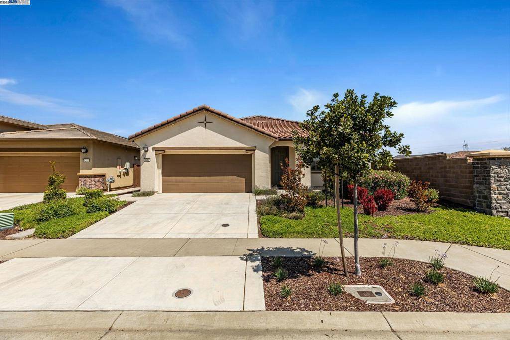 Sacramento, CA 95829,9253 Thimbleberry Dr
