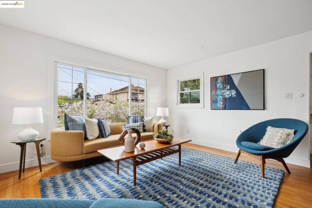 Berkeley, CA 94702,1626 Kains Ave.