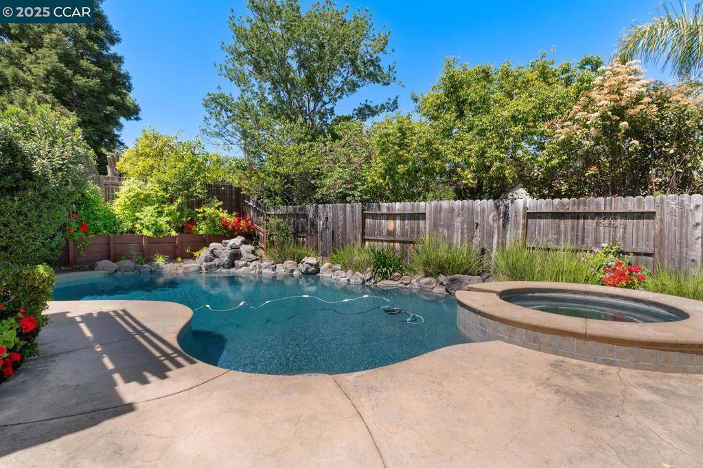 Vacaville, CA 95688,313 Willowwood Ct