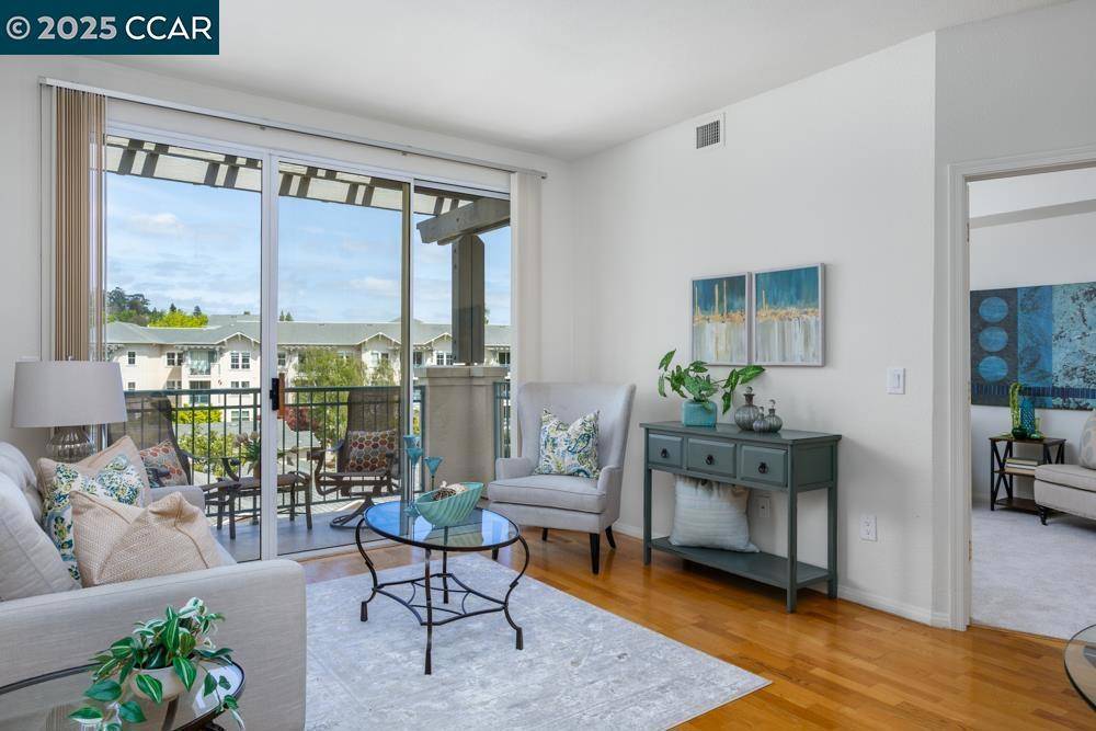 Walnut Creek, CA 94595,1860 Tice Creek Dr #1430